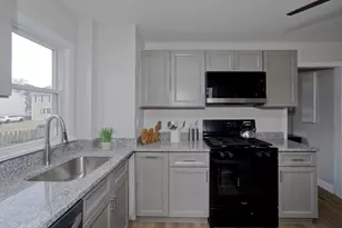 191 Laconia St, Springfield, MA 01129 - Photo 7