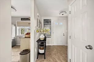 1316 Carriage Ln, Taunton, MA 02780 - Photo 7