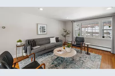 129 Greenwood St, Wakefield, MA 01880 - Photo 3