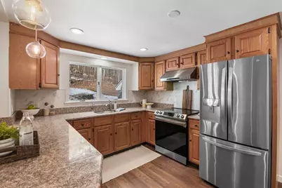 129 Greenwood St, Wakefield, MA 01880 - Photo 11