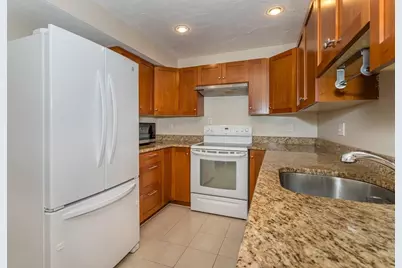 211 West St #11B, Quincy, MA 02169 - Photo 5