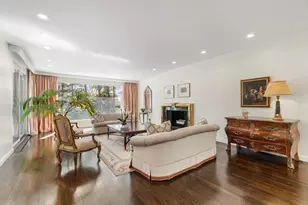 9 Singletree Rd, Brookline, MA 02467 - Photo 3