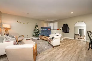 10 Roxbury St, Boston, MA 02119 - Photo 9