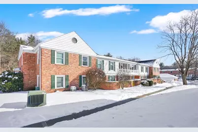 40 Halifax Ct #D, Springfield, MA 01108 - Photo 7