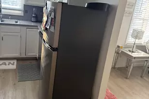 200 Crescent St, Fall River, MA 02720 - Photo 7