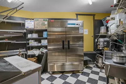 68 Taunton, East Providence, RI 02914 - Photo 5