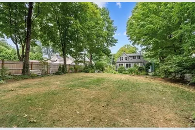 11 Cedar St, Westborough, MA 01581 - Photo 7