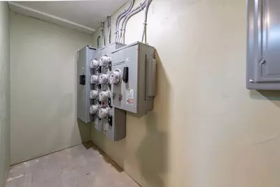 299 Dudley Street, Boston, MA 02119 - Photo 11