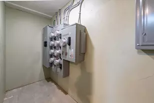 299 Dudley St, Boston, MA 02119 - Photo 11