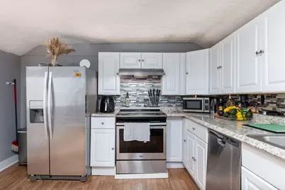 34 Grove St, Lynn, MA 01905 - Photo 17