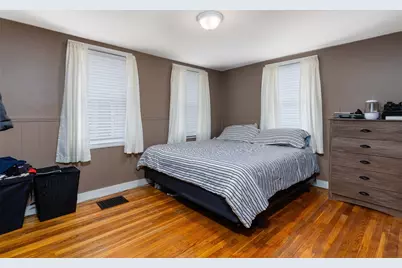 34 Grove St, Lynn, MA 01905 - Photo 7