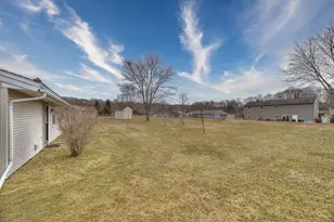 56 Burnside Dr, Swansea, MA 02777 - Photo 21