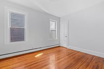 401 E 7th Street #1, Boston, MA 02127 - Photo 15