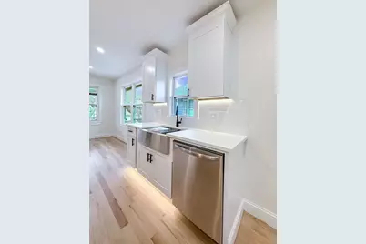 23 Murray Hill Rd, Medford, MA 02155 - Photo 7