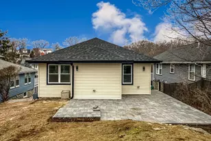 23 Murray Hill Rd, Medford, MA 02155 - Photo 15