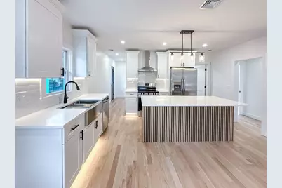 23 Murray Hill Rd, Medford, MA 02155 - Photo 3