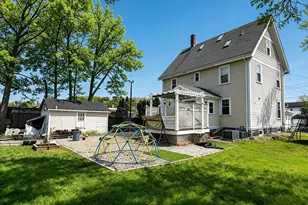 21 Robertson St, Quincy, MA 02169 - Photo 3