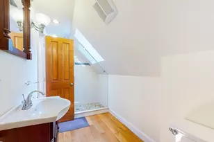 21 Robertson St, Quincy, MA 02169 - Photo 37