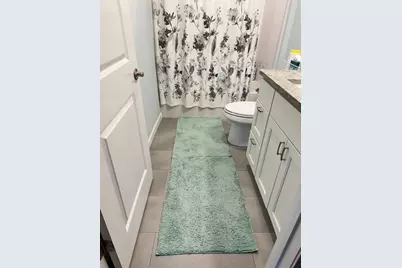 8 Sourwood Circle, Worcester, MA 01605 - Photo 5