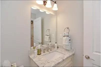 8 Sourwood Circle, Worcester, MA 01605 - Photo 11