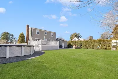 100 Evergreen Dr, Swansea, MA 02777 - Photo 37