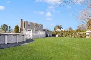 100 Evergreen Dr, Swansea, MA 02777 - Photo 37