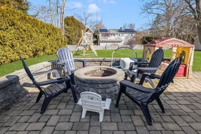 100 Evergreen Dr, Swansea, MA 02777 - Photo 33