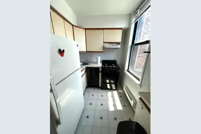 4 Commonwealth Ct #17, Boston, MA 02135 - Photo 3