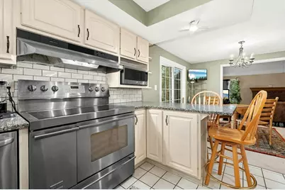 11 Douglas Hill Way, Douglas, MA 01516 - Photo 5