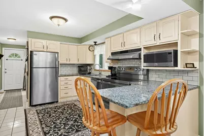 11 Douglas Hill Way, Douglas, MA 01516 - Photo 7