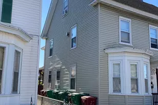 930 Lakeview, Lowell, MA 01850 - Photo 3