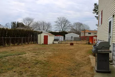 186 Spencer St, Fall River, MA 02721 - Photo 33