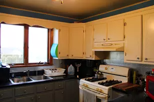 186 Spencer St, Fall River, MA 02721 - Photo 3