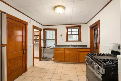 8-10 Henry Street, Brookline, MA 02445 - Photo 11