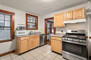 8-10 Henry St, Brookline, MA 02445 - Photo 5