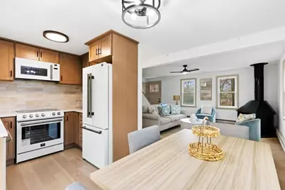 11 Shallow Pond Ln, Falmouth, MA 02536 - Photo 11