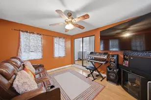 24 Juniper Dr, Saugus, MA 01906 - Photo 11