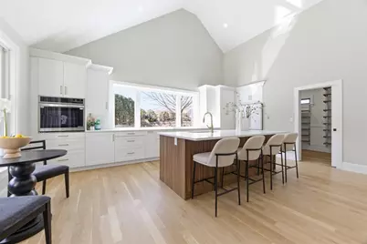 723 Wilbur Ave, Swansea, MA 02777 - Photo 3