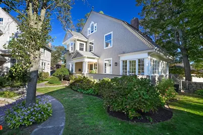 6 Clinton Pl, New Bedford, MA 02740 - Photo 3