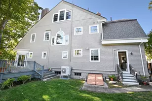 6 Clinton Pl, New Bedford, MA 02740 - Photo 5