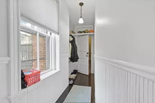 73 Revere St, Boston, MA 02114 - Photo 19