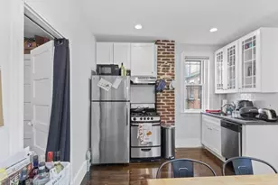 73 Revere St, Boston, MA 02114 - Photo 11