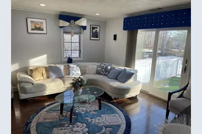 12 Heritage Ln, Saugus, MA 01906 - Photo 5