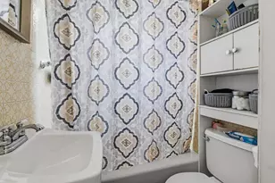 221 Beach St, Fall River, MA 02721 - Photo 25