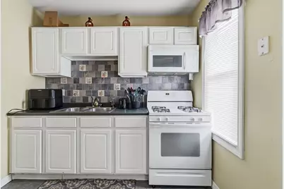 221 Beach St, Fall River, MA 02721 - Photo 19