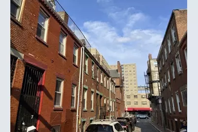 7 Johnny Ct #1, Boston, MA 02111 - Photo 9