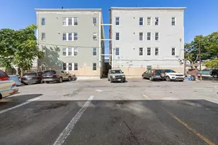 50 Common St, Lawrence, MA 01840 - Photo 3