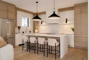15 S Waverly St, Boston, MA 02135 - Photo 9