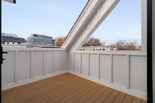 15 S Waverly St, Boston, MA 02135 - Photo 31