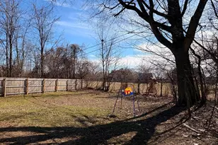 229 Central St, Springfield, MA 01105 - Photo 3